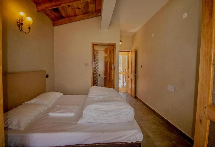 이코노미 룸, Osho Himalayas Wellness Resort
