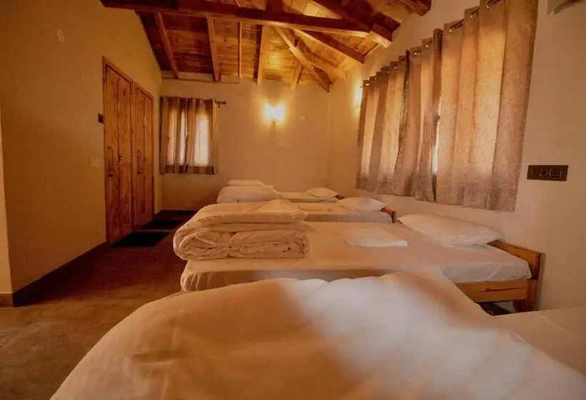 ルームシェアのワンベッド, Osho Himalayas Wellness Resort