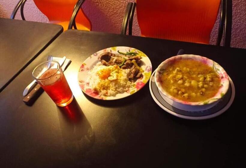 غرفة إقتصادية فردية, Bogotá Calle 100