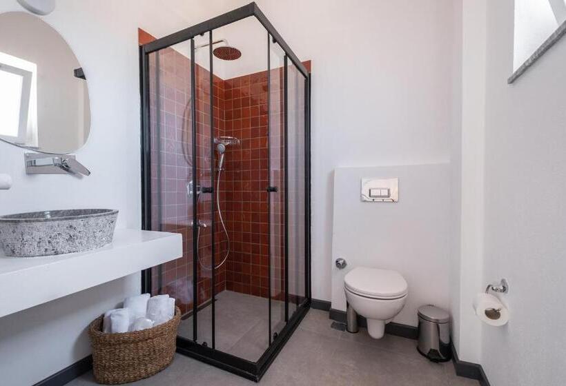 غرفة ديلوكس, Caliza Alaçatı