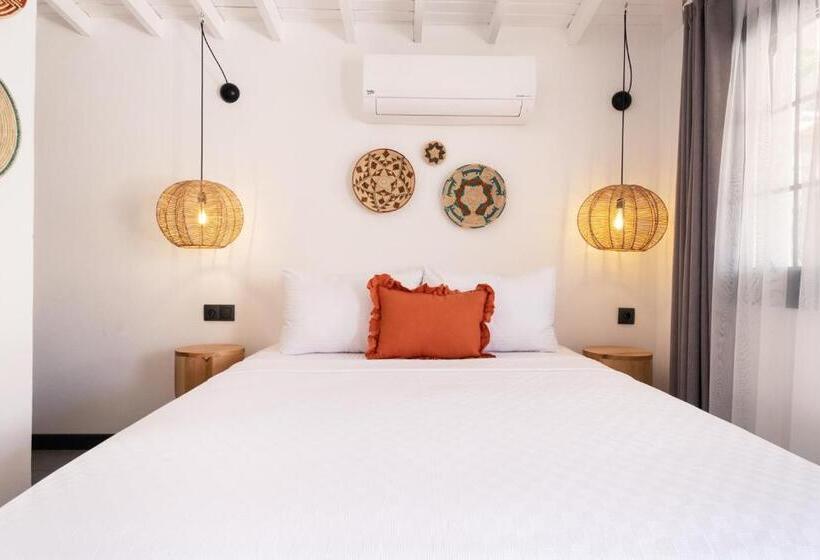 غرفة ديلوكس, Caliza Alaçatı