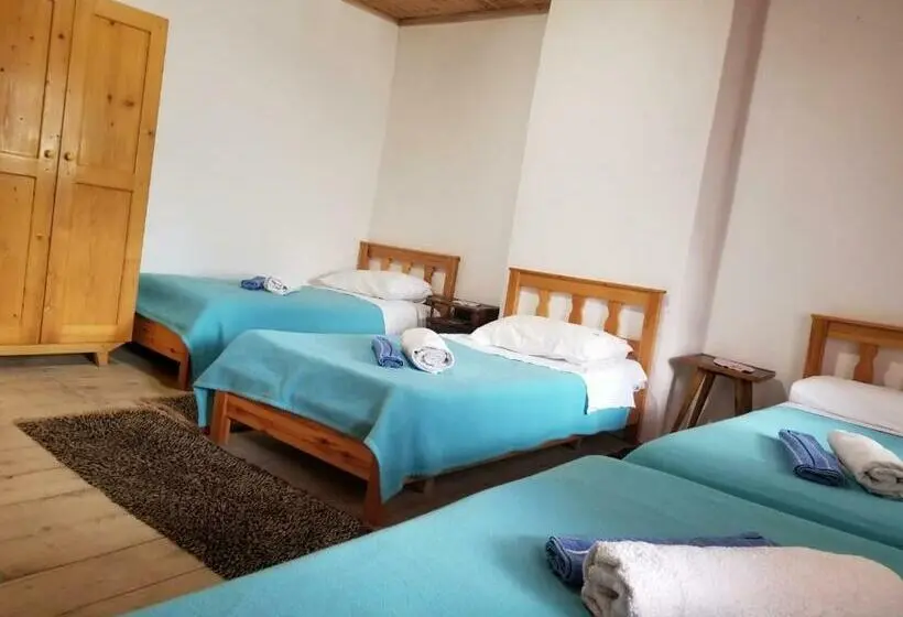 Quarto Quádruplo Estandar, Bujtina Carku