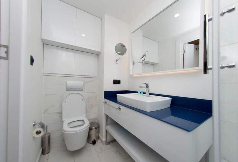 آپارتمان 1 خوابه با چشم‌انداز دریا, Best Apartment