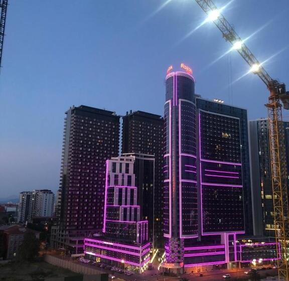 آپارتمان 1 خوابه با چشم‌انداز دریا, Best Apartment