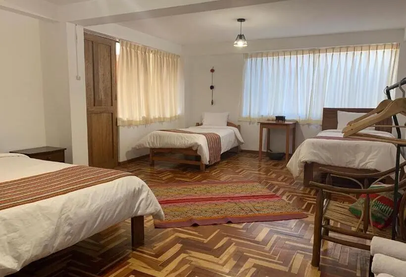 Standard Neljän Hengen Huone, Shanti Hotel Pisac