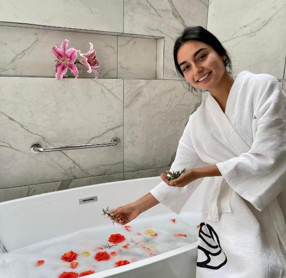 اتاق سوپریور با تخت بزرگ, Larimar Gallery Y Hotel Boutique