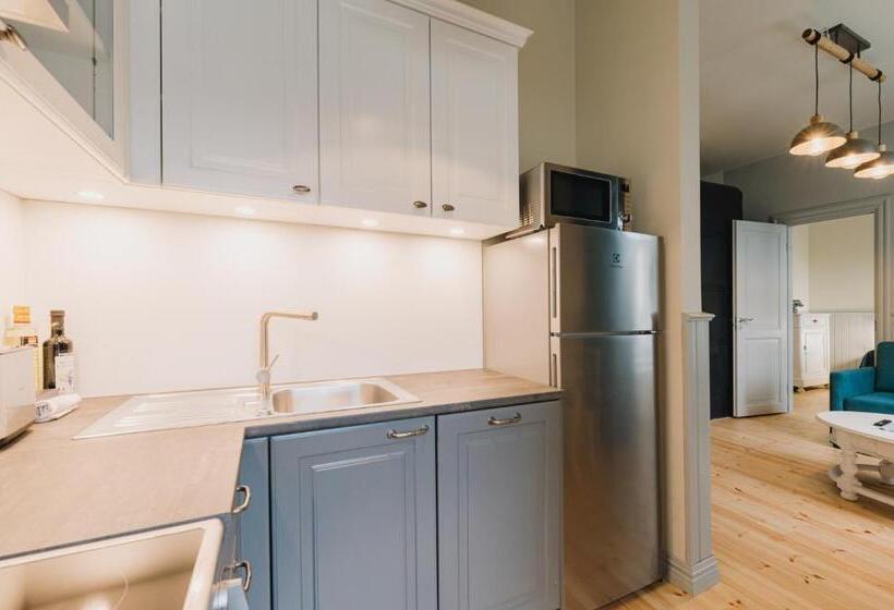 اتاق پریمیوم چهارنفره, Villa Fannyhof