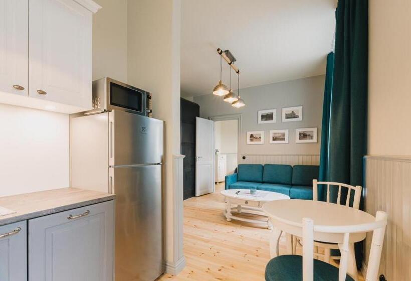 اتاق پریمیوم چهارنفره, Villa Fannyhof