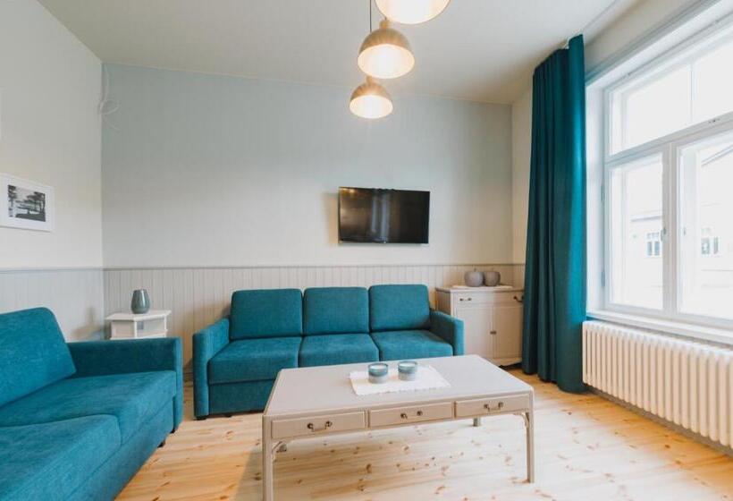 سوییت لوکس, Villa Fannyhof