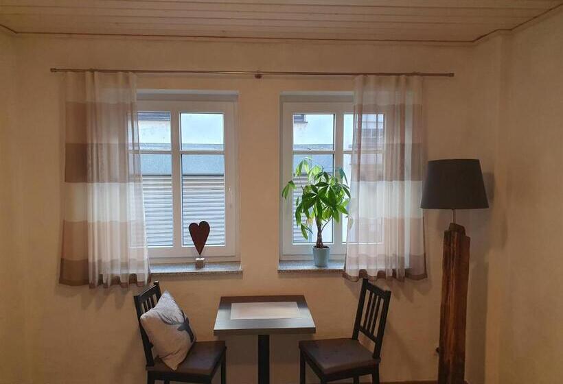 标准间, Bleibe In Der Brandgasse