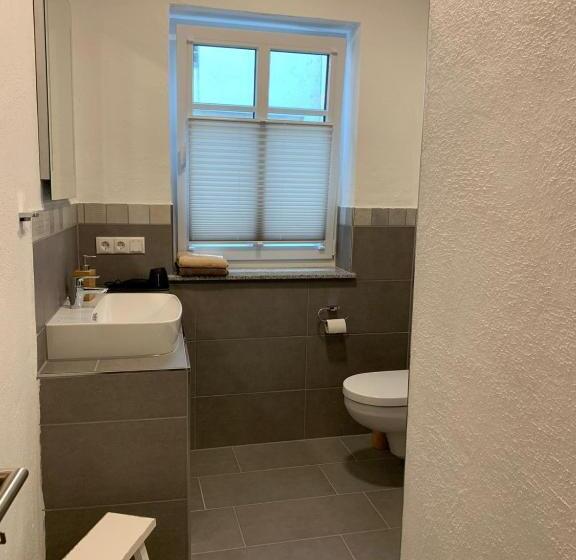 标准间, Bleibe In Der Brandgasse