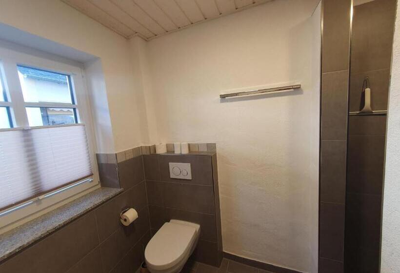 标准间, Bleibe In Der Brandgasse