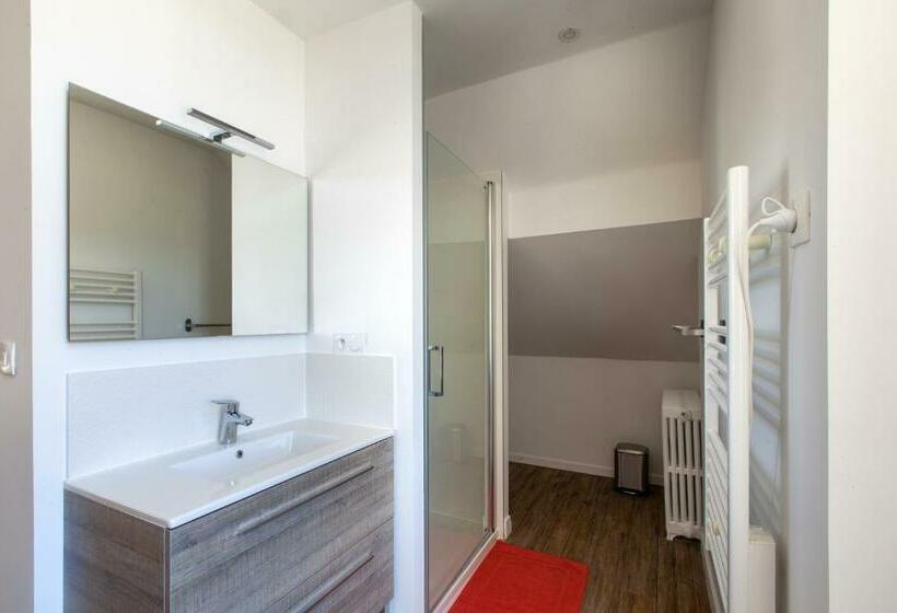 غرفة قياسية ثلاثية, Confidences Escale à Brissac