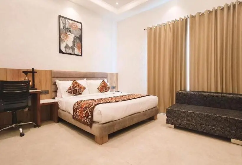 Superior Room, Blessings
