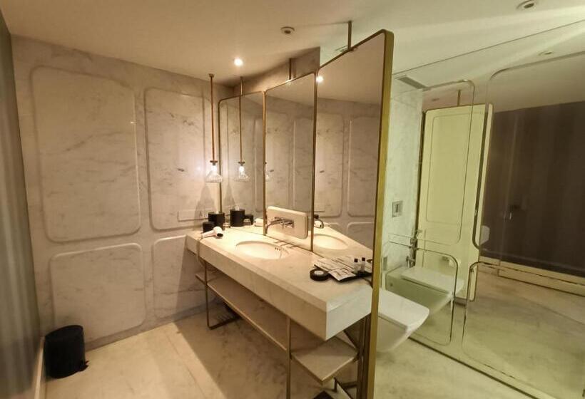 豪华房间, Boulevard By Design Hotel Chennai