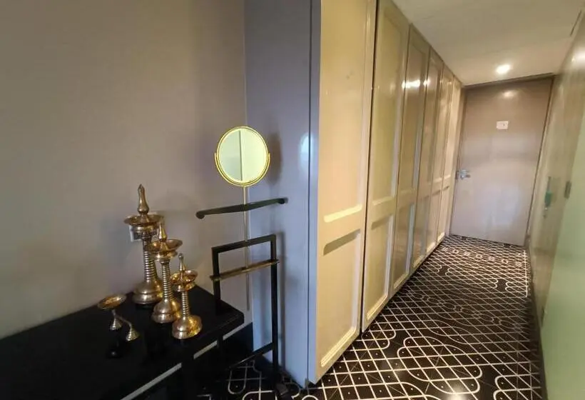 デラックスルーム, Boulevard By Design Hotel Chennai
