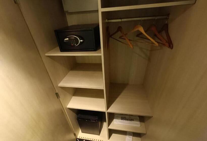 豪华房间, Boulevard By Design Hotel Chennai