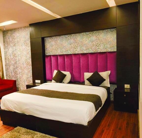 Quarto deluxe, Billions Kapashera