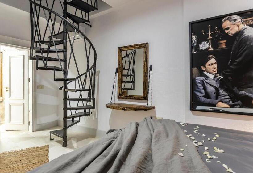 스탠다드 스튜디오, Castro Mesembria Boutique