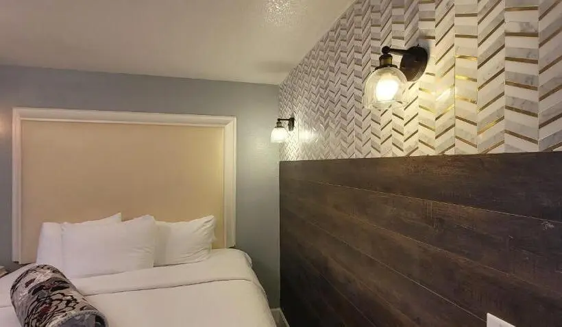 シングルデラックスルーム, Dragonfly Inn & Suites