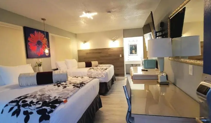 デラックスルーム, Dragonfly Inn & Suites