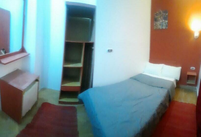 اتاق عادی یک تخته, Happy Life Hostel