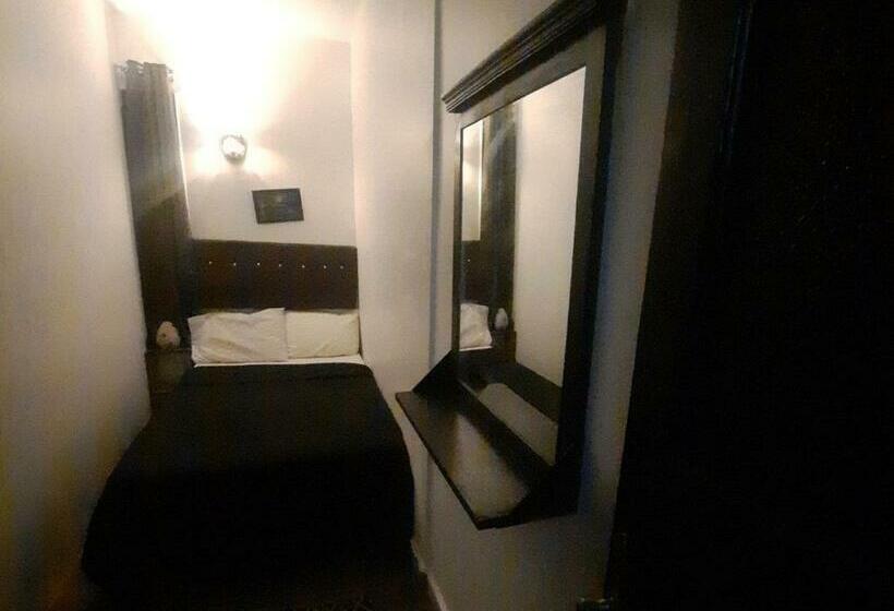 اتاق عادی یک تخته, Happy Life Hostel