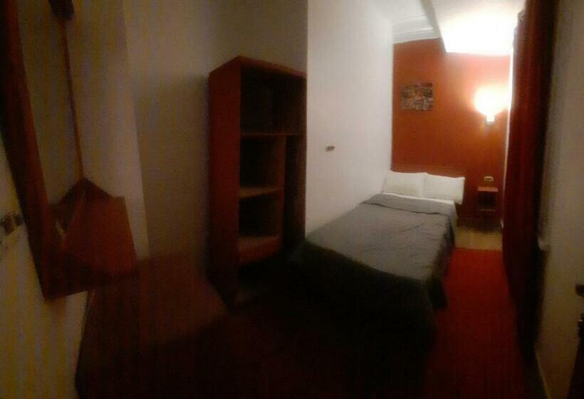 اتاق عادی یک تخته, Happy Life Hostel