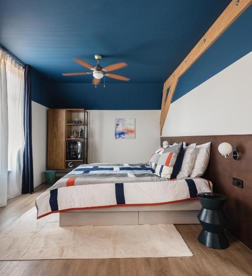 Quarto Deluxe Cama King, Café Koophandel