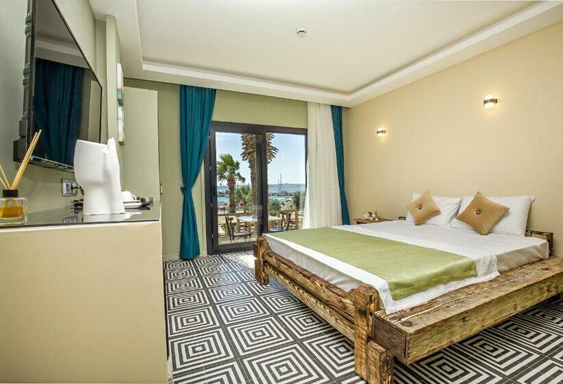 Triple Room Sea View, Dimora Boemo