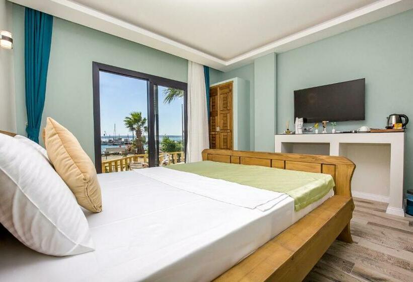 Triple Room Sea View, Dimora Boemo
