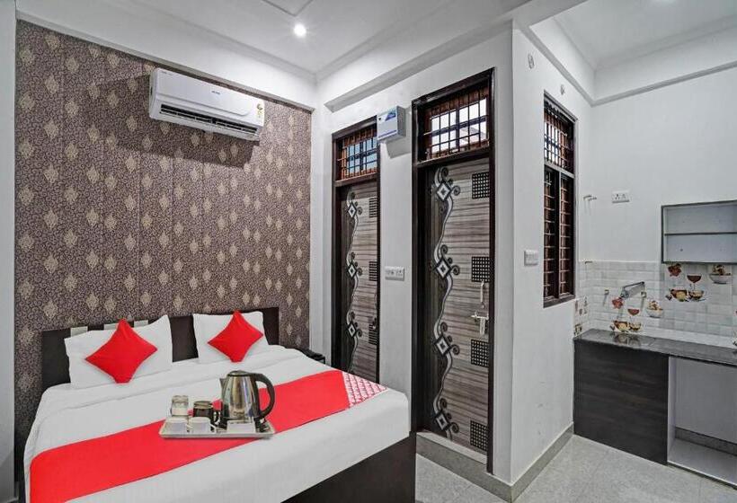 اتاق کلاسیک سه تخته, Flagship Visitor Guest House