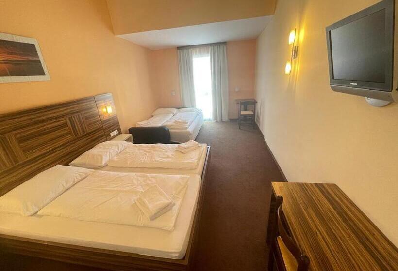 غرفة عائلية, Koralpe