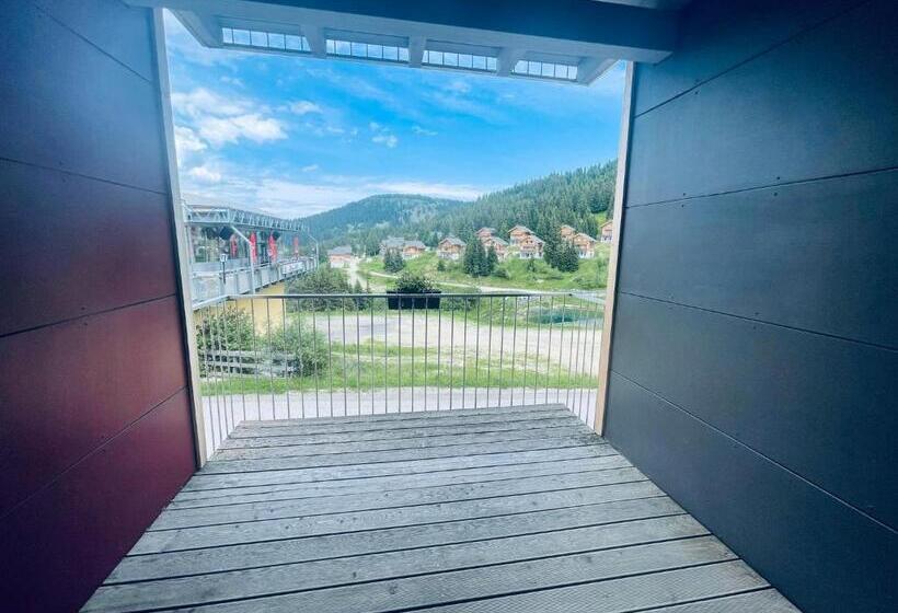 غرفة قياسية مزوَّدة بشُرفة, Koralpe