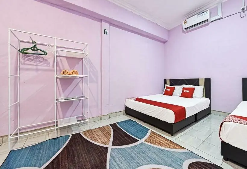 Deluxe Kolmen Hengen Huone, Oyo 90551 Zn Mix Homestay & Roomstay