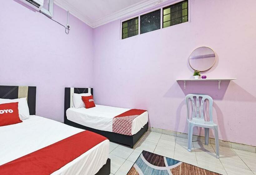 Трехместный Номер Deluxe, Oyo 90551 Zn Mix Homestay & Roomstay