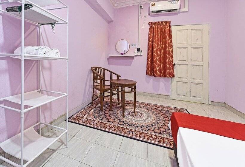 Номер Deluxe, Oyo 90551 Zn Mix Homestay & Roomstay