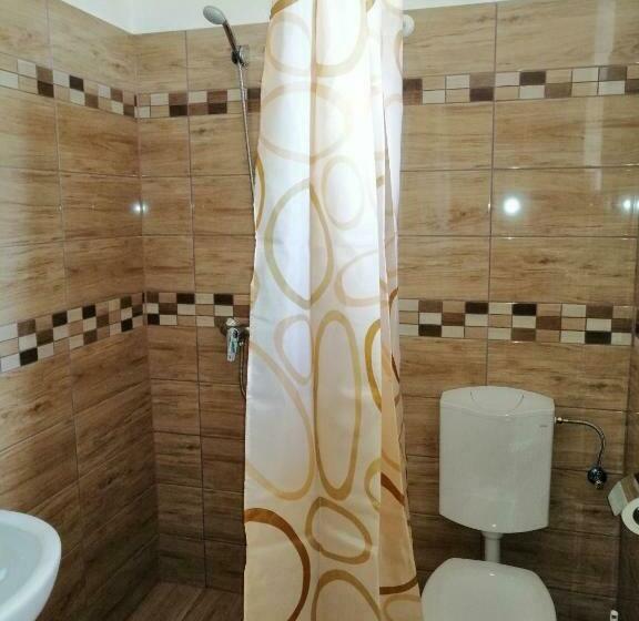 Номер Стандарт, Bacchus Vendégház