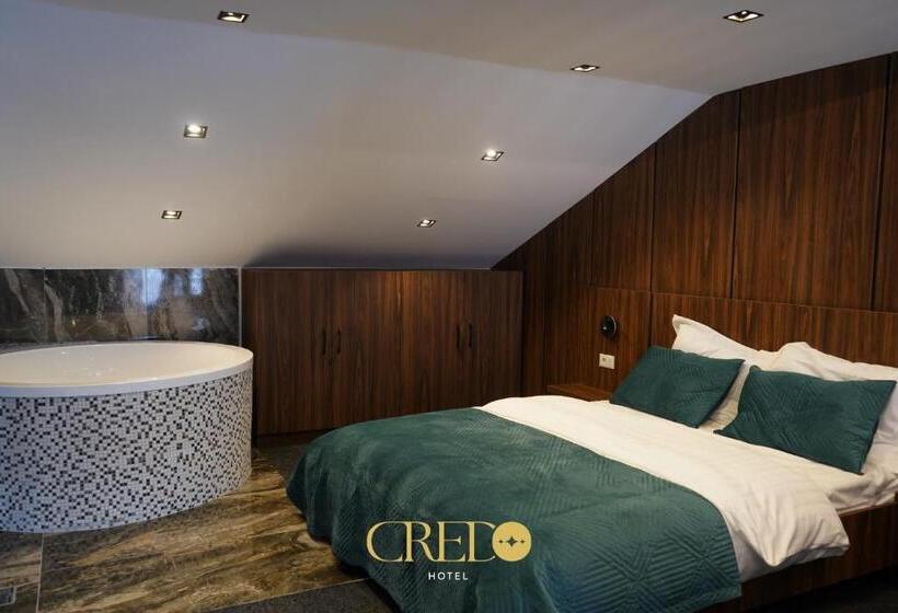 سوییت لوکس, Credo