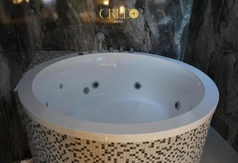 سوییت لوکس, Credo