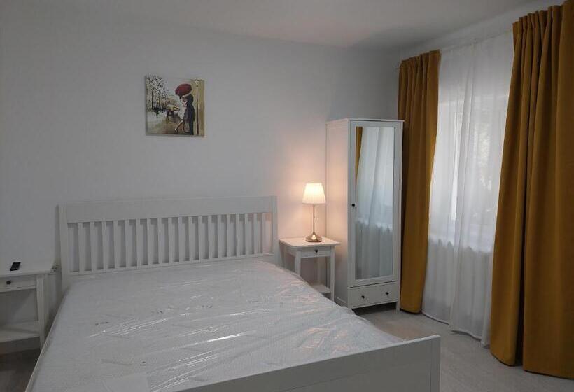 Номер Стандарт, Vila De Pe Lac Amara