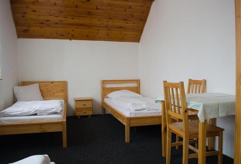 스탠다드 룸 공동 욕실, Churáňov Stadion