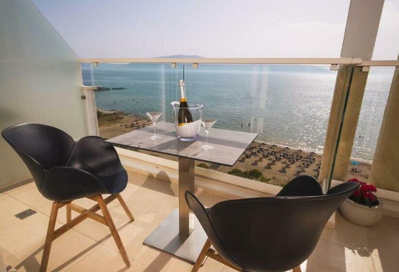 اتاق سه نفره سوپریور با چشم‌انداز دریا, Grand Mirage