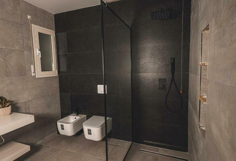 اتاق سه نفره سوپریور با چشم‌انداز دریا, Grand Mirage