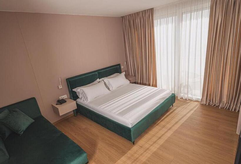 اتاق سه نفره دلوکس با چشم‌انداز دریا, Grand Mirage