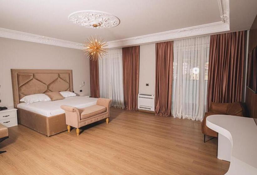 اتاق استاندارد چهار تخته, Grand Mirage