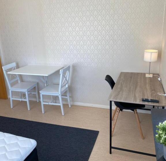 شقة غرفة واحدة, Workershotel Lysekil