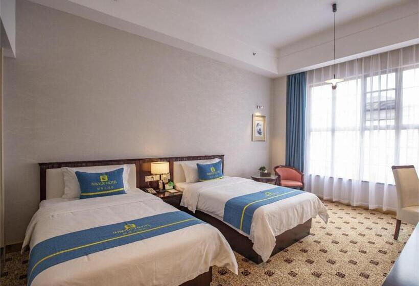 חדר דלוקס, Junyue