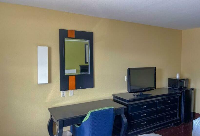 غرفة قياسية, Deluxe Inn & Suites