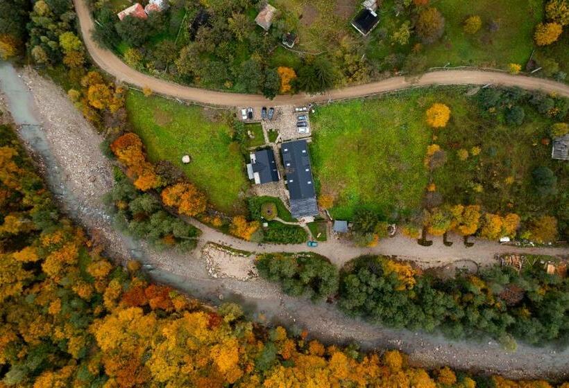 غرفة قياسية سرير كينج, Om Resort